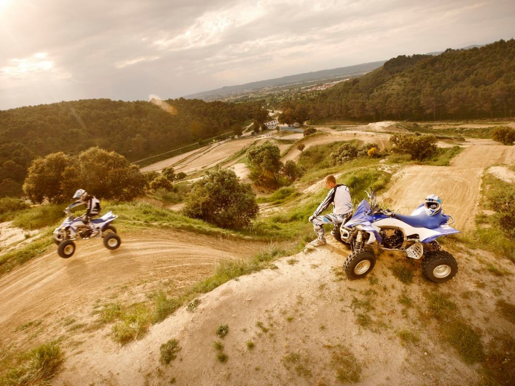 Фото квадроцикла Yamaha YFZ450R